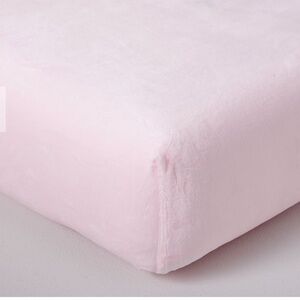 Pottery Barn Baby Luxe Chamois Crib Fitted Sheet in Soft Pink gently used